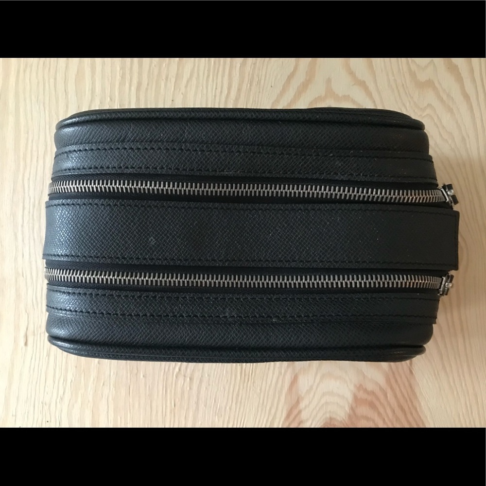 Trousse de toilette Louis Vuitton Toiletry bag